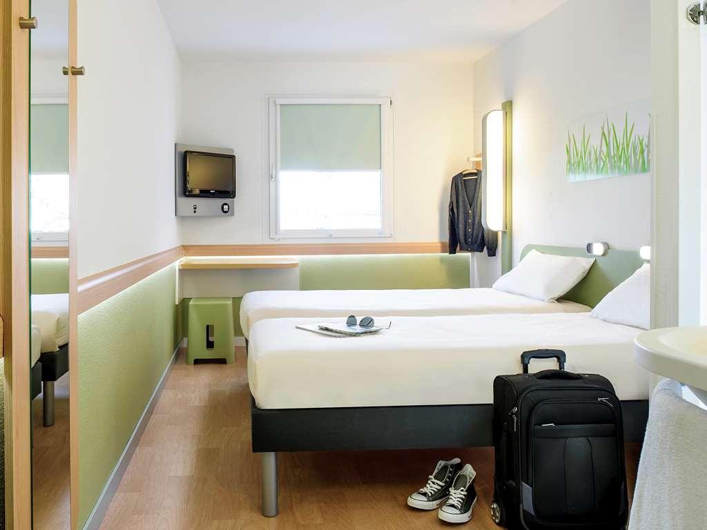 Ibis Budget Cannes موجا الغرفة الصورة